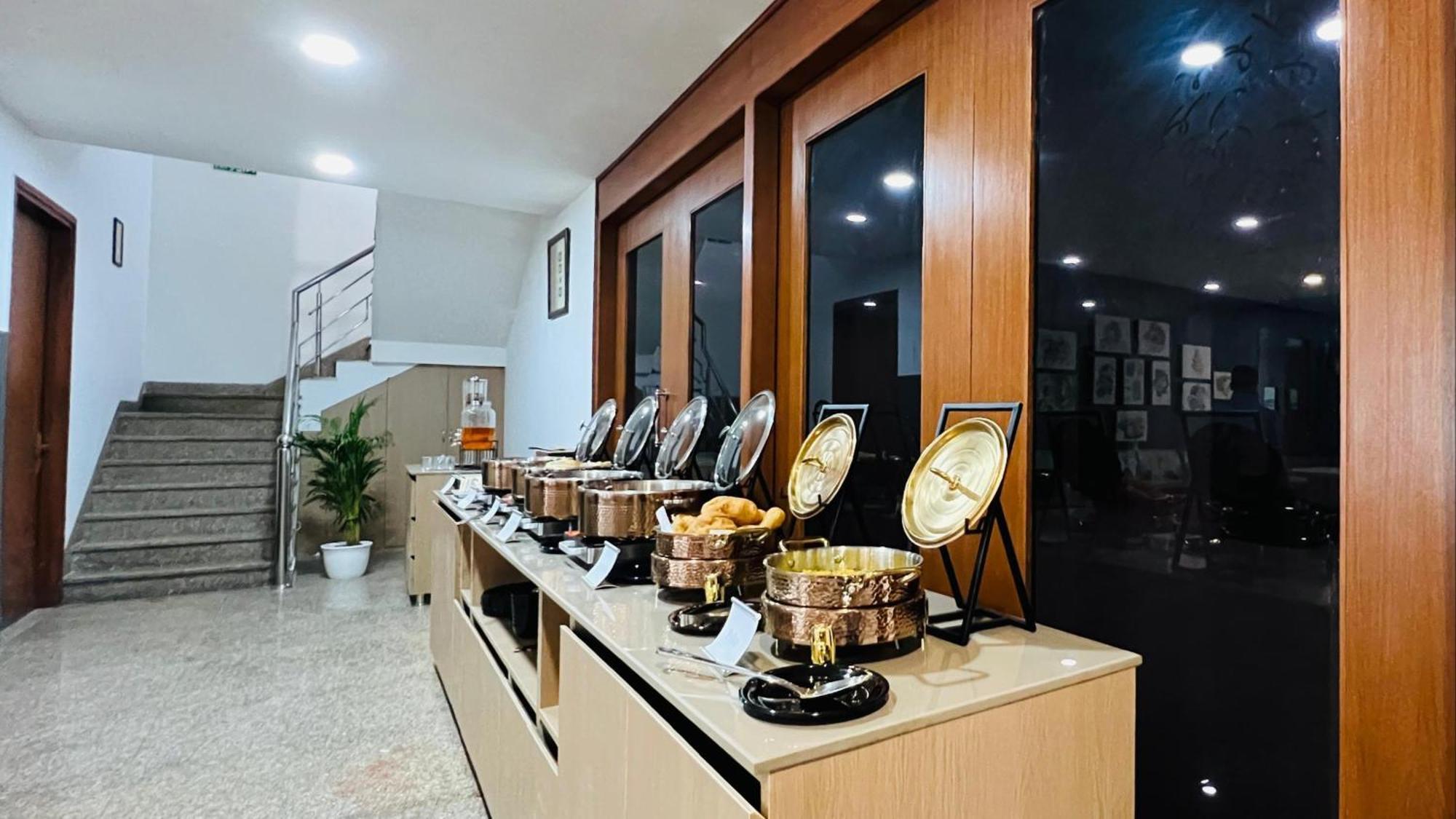 Olive Service - Medanta Medicity Apartment *