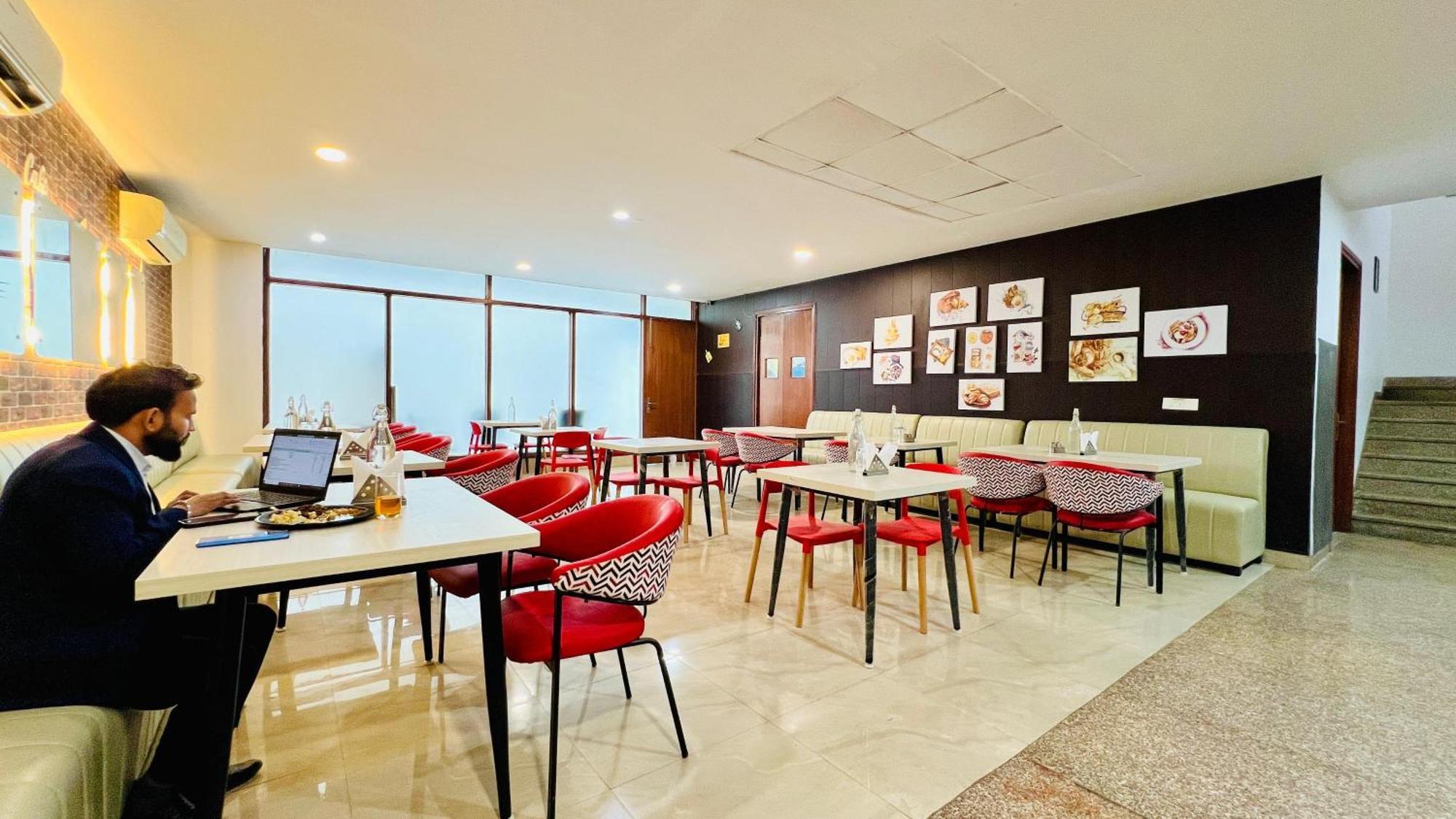 Apartment Olive Service - Medanta Medicity Gurgaon